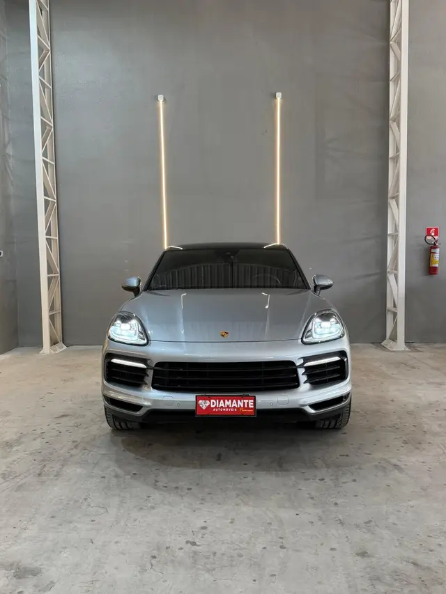 Carro Porsche Cayenne Coupé 2022  S V6 3.0 E-Hybrid AWD (Aut)