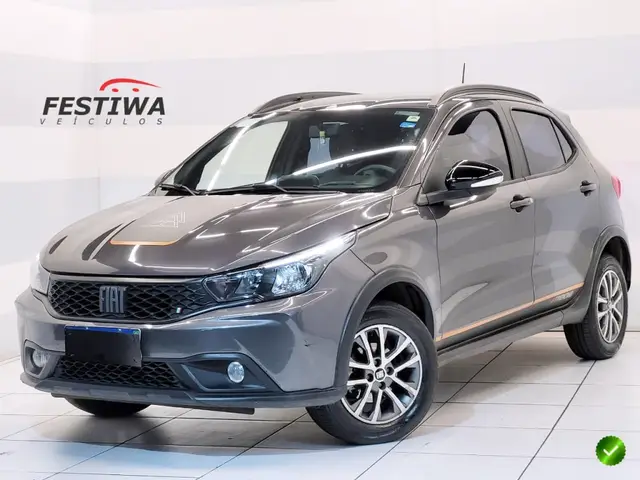Carro Fiat Argo 2024 Trekking 1.3