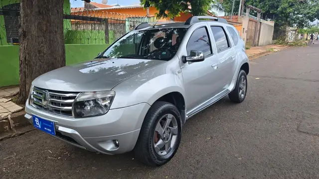 Carro Renault Duster 2013 2.0 16V Dynamique (Flex)