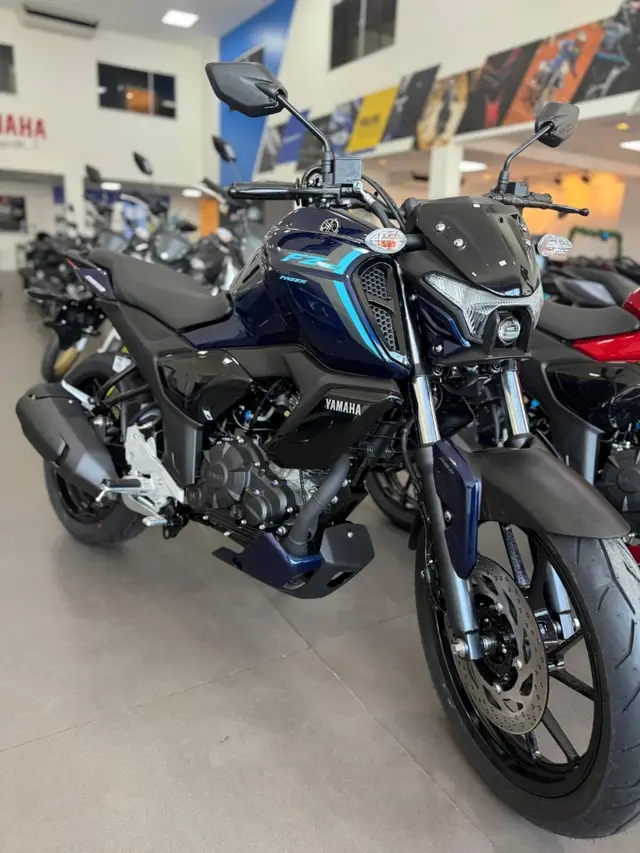 Moto Yamaha Fazer FZ15 2026 Connected