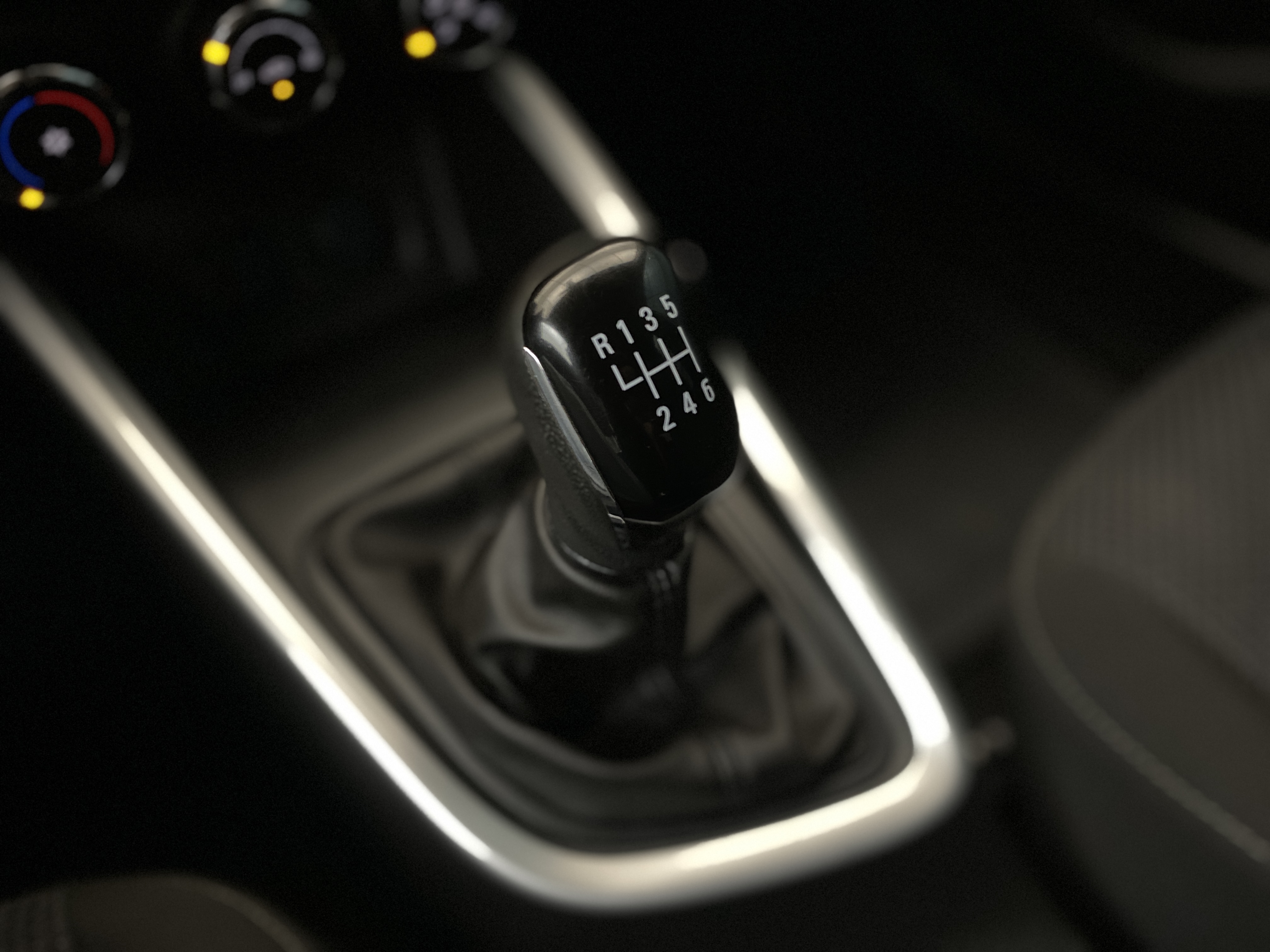 gm - chevrolet onix lt 1.0 turbo