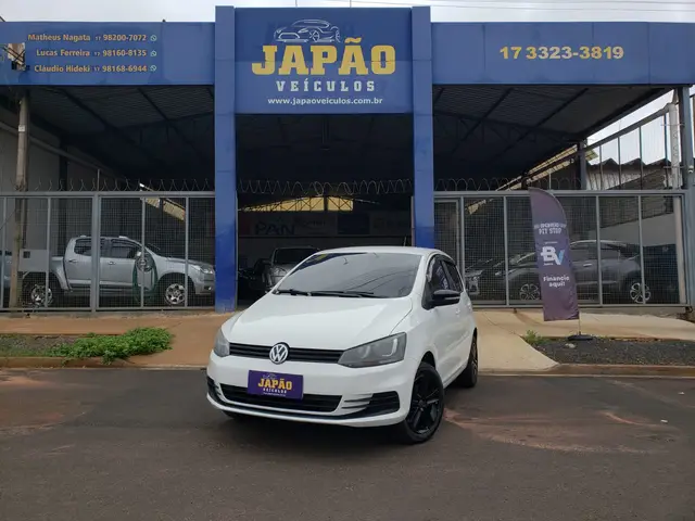 Carro Volkswagen Fox 2018 1.0 MPI Trendline (Flex)