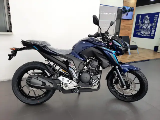 Moto Yamaha Fazer FZ25 2026 Connected