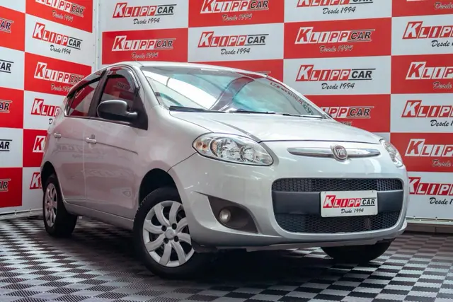 Carro Fiat Palio 2013 Attractive 1.0 Evo (Flex)