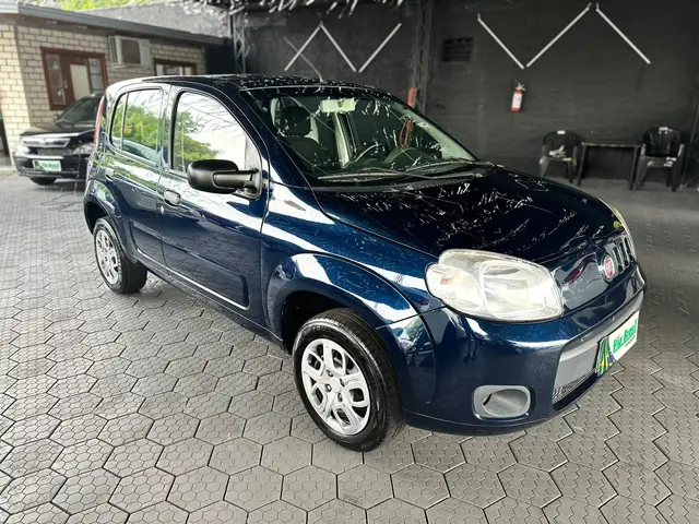 Carro Fiat Uno 2014 Vivace College 1.0 8V (Flex) 4p