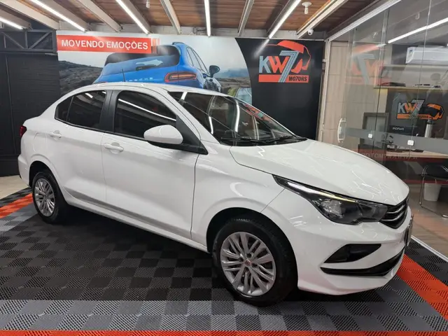 Carro Fiat Cronos 2023 Drive 1.3 (Flex) MT