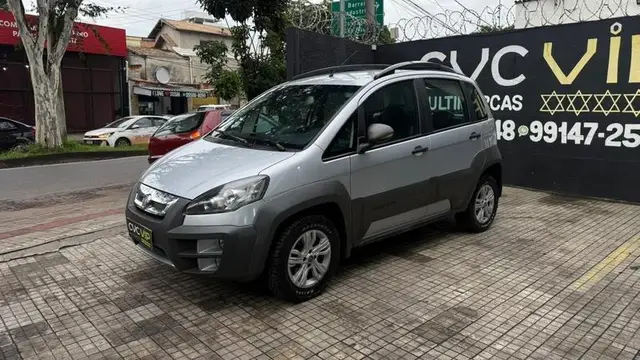 Carro Fiat Idea 2014 Adventure 1.8 16V E.TorQ (Flex)