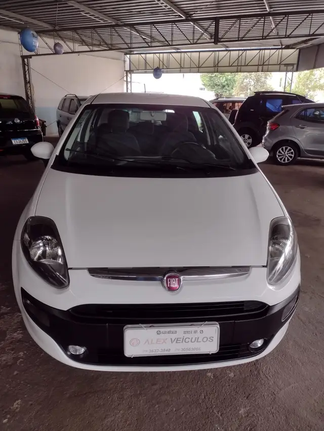 Carro Fiat Punto 2016 Attractive 1.4 (Flex)