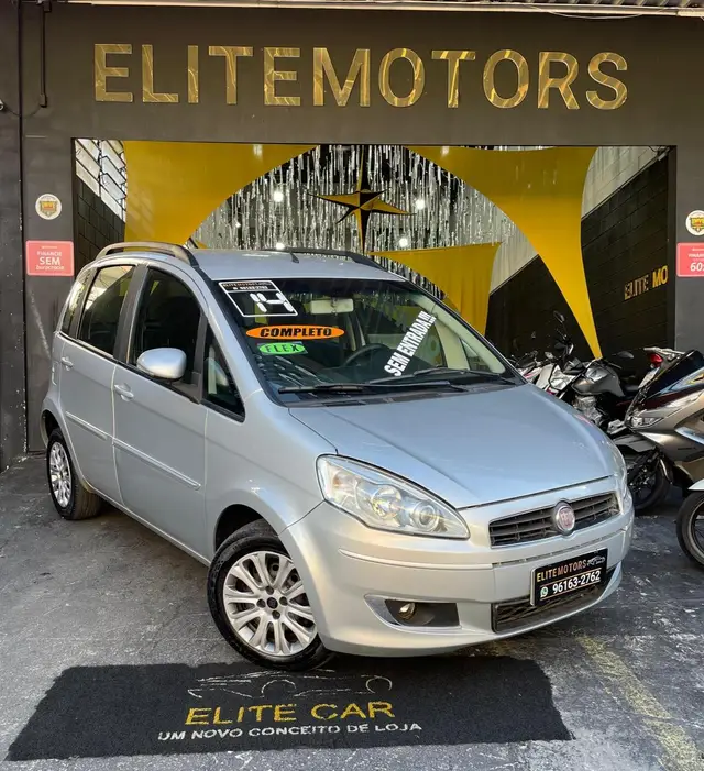 Carro Fiat Idea 2014 Attractive 1.4 8V (Flex)