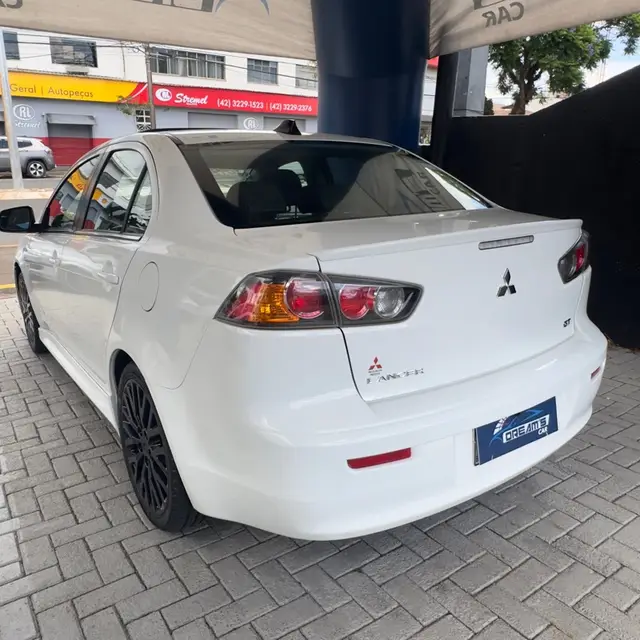 Carro Mitsubishi Lancer 2016 2.0 16V GT CVT