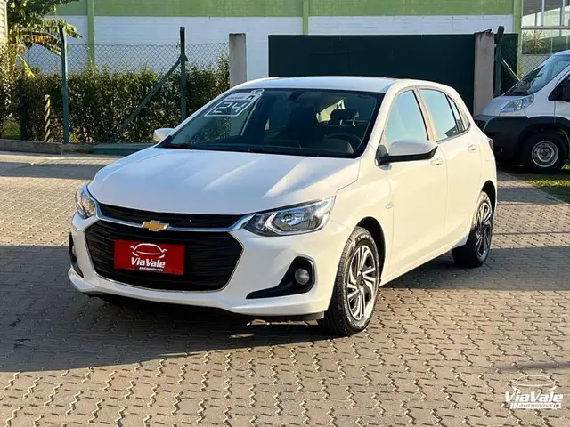 Carro Chevrolet Onix 2024 LT 1.0