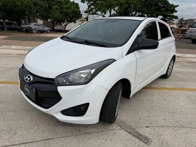 Carro Hyundai HB20 2014 1.6 Comfort Plus (Flex)