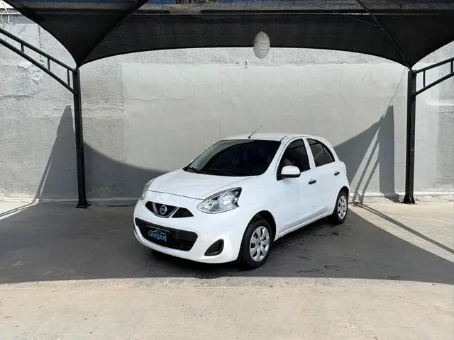 Carro Nissan March 2017 1.0 12V S (Flex)