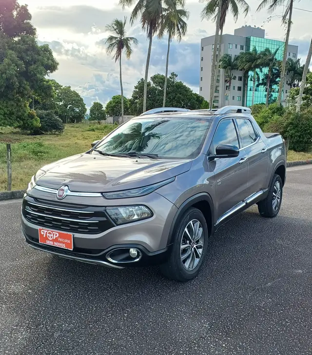 Carro Fiat Toro 2019 Volcano 2.0 diesel AT9 4x4