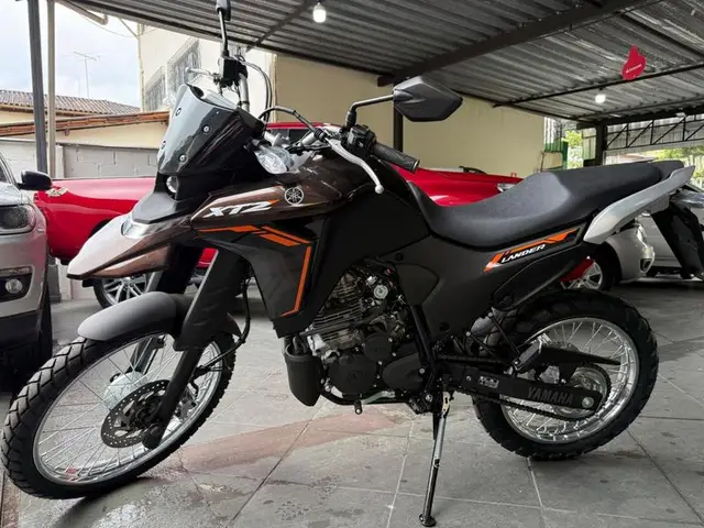 Moto Yamaha XTZ 250 Lander 2026 Connected