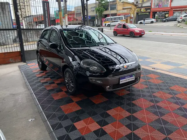 Carro Fiat Punto 2014 ESSENCE SP 1.6 Flex 16V 5p