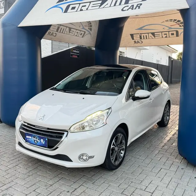 Carro Peugeot 208 2014 Griffe 1.6 16V (Flex) (Aut)