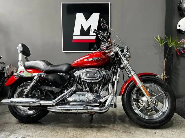 Moto Harley-Davidson Sportster 1200 2014 Custom