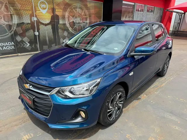 Carro Chevrolet Onix 2025 LT 1.0