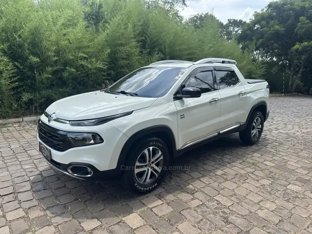Carro Fiat Toro 2018 Volcano 2.0 diesel AT9 4x4