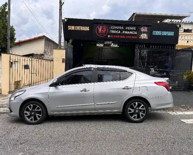 Carro Nissan Versa 2017 1.6 16V Unique CVT (Flex)