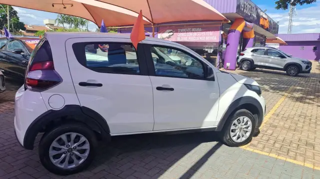 Carro Fiat Mobi 2023 Like 1.0 (Flex)