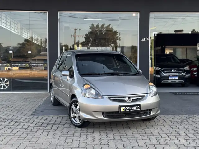 Carro Honda Fit 2007 LX 1.4