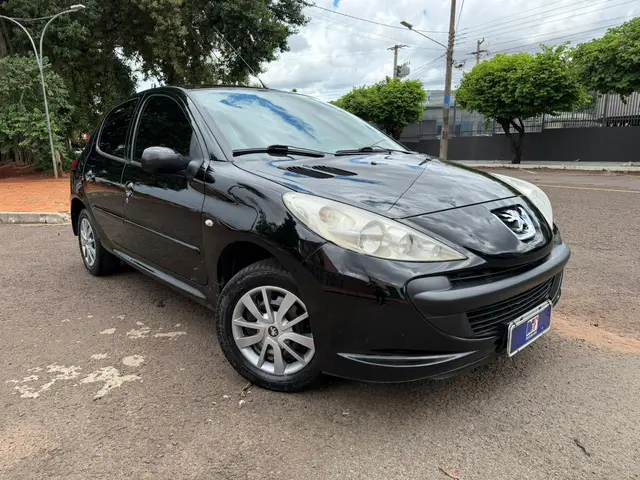 Carro Peugeot 207 2010 Hatch XR 1.4 8V (flex) 4p