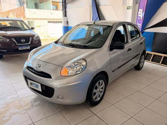 Carro Nissan March 2015 1.0 12V (Flex)
