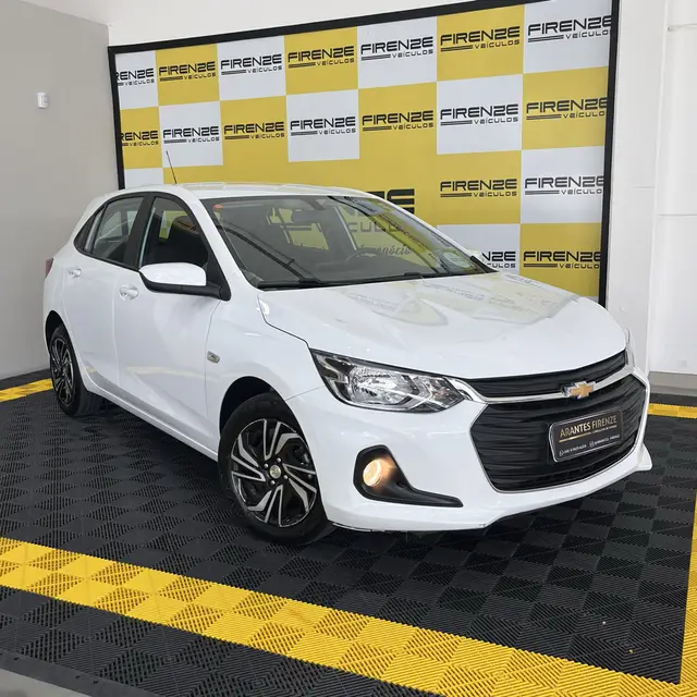 Carro Chevrolet Onix 2025 LT 1.0 Turbo