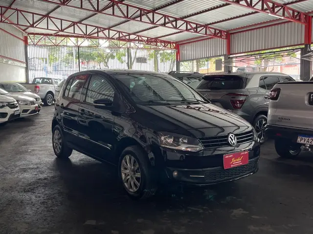 Carro Volkswagen Fox 2011 1.6 8V (Flex)