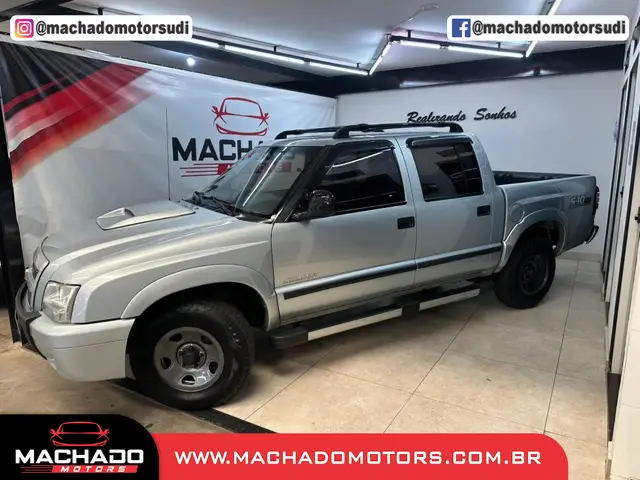 Carro Chevrolet S10 Cabine Dupla 2011 S10 Colina 4x2 2.8 Turbo Electronic (Cab Dupla)