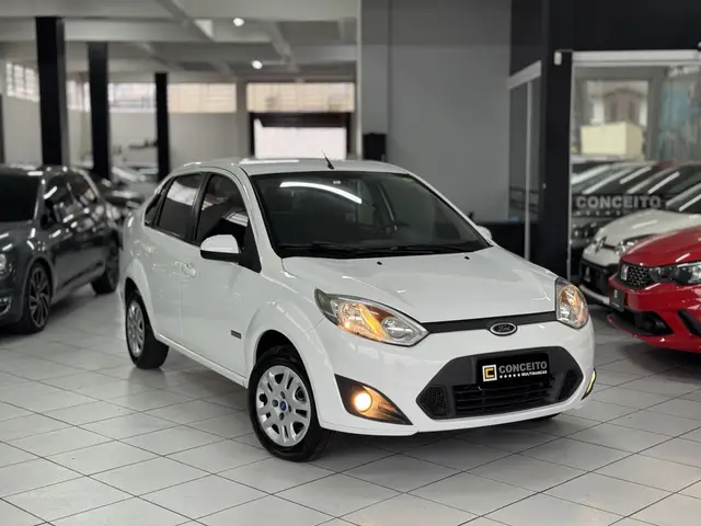 Carro Ford Fiesta Sedan 2013 SE 1.6 Rocam (Flex)