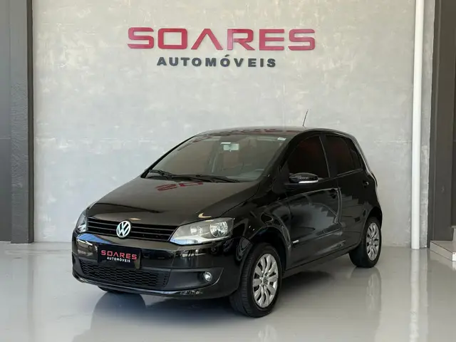 Carro Volkswagen Fox 2014 1.6 VHT (Flex)