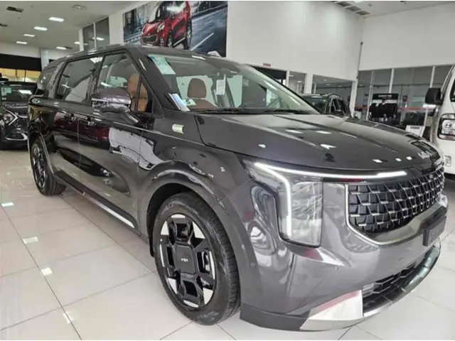 Carro Kia Carnival 2025 Carnival EX 3.5 V6 24V 276cv Aut.