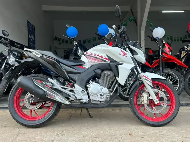 Moto Honda CB 250F Twister 2022 (CBS)