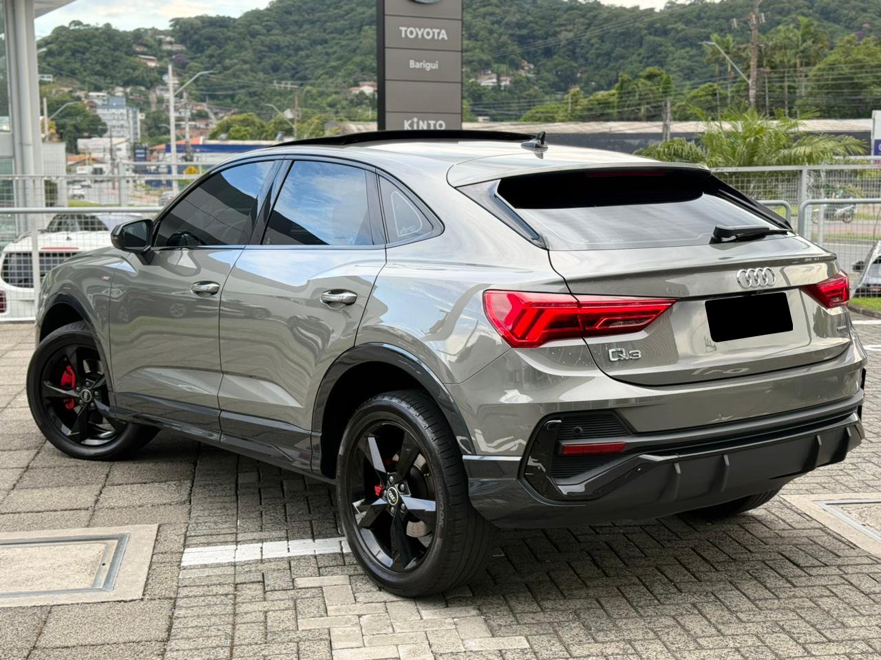 audi q3 sportback performance black 2.0