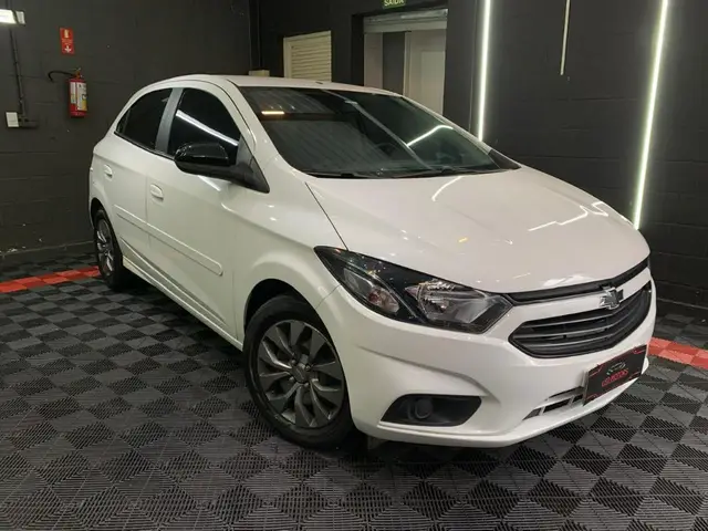 Carro Chevrolet Onix 2021 1.0 (Flex)