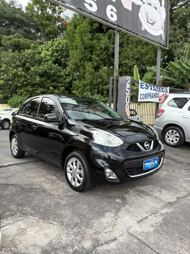 Carro Nissan March 2015 1.6 16V SV (Flex)