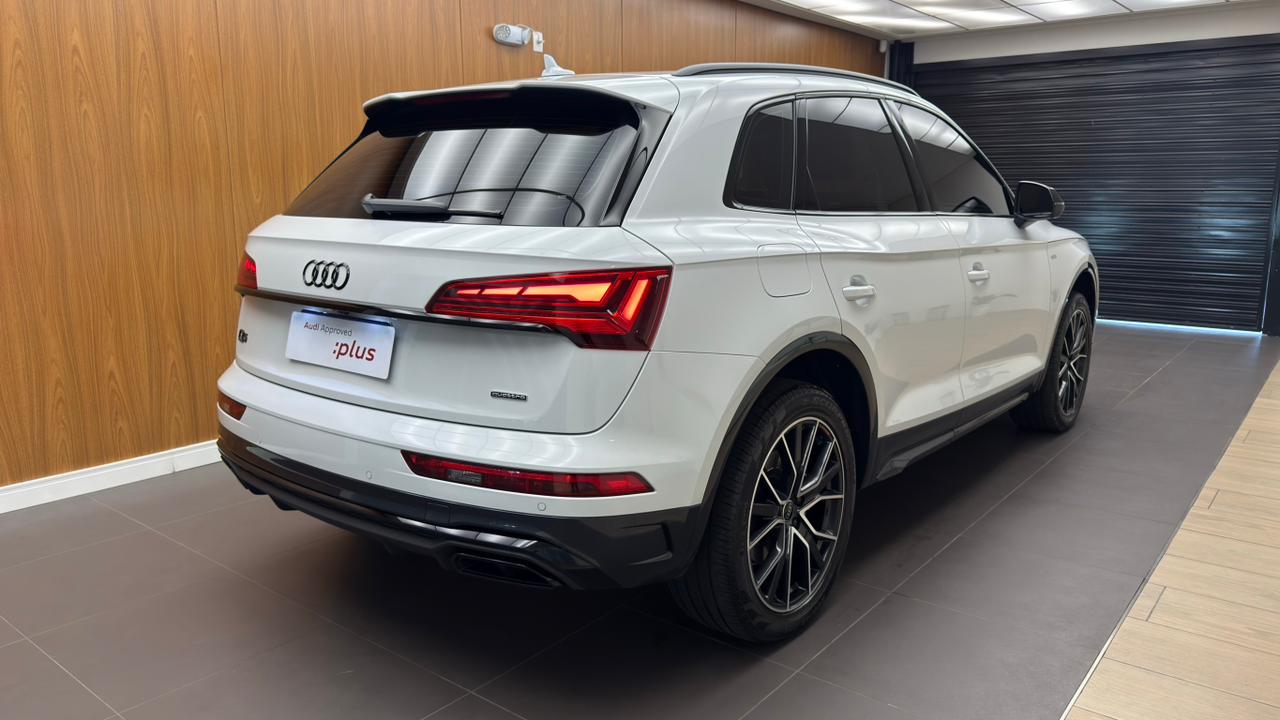 audi q5 s-line black 2.0 tfsi quat. s-tronic