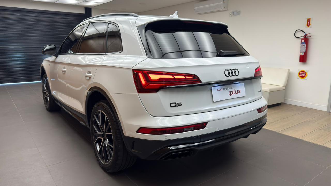 audi q5 s-line black 2.0 tfsi quat. s-tronic