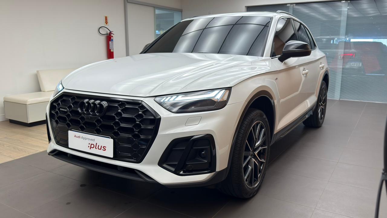 audi q5 s-line black 2.0 tfsi quat. s-tronic