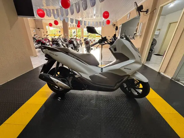 Moto Honda PCX 150 2021 DLX