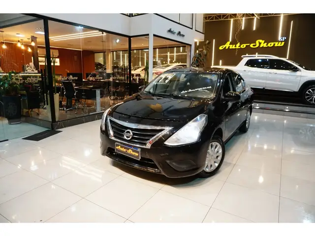 Carro Nissan Versa 2017 1.0 12V (Flex)