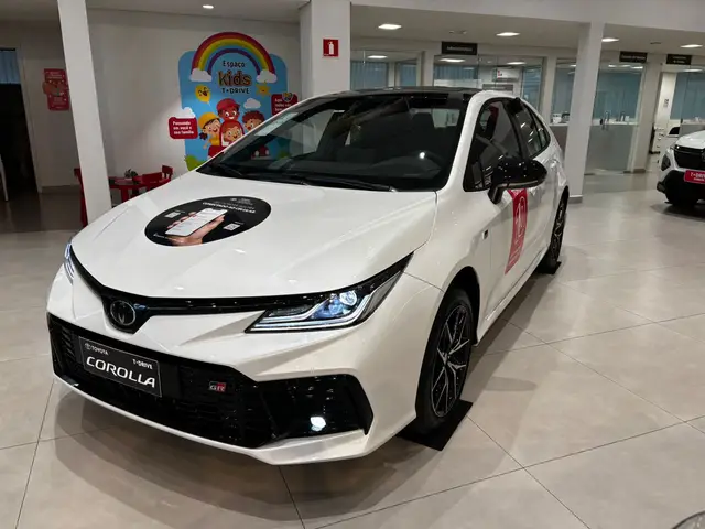 Carro Toyota Corolla 2026 GR-S 2.0 Flex