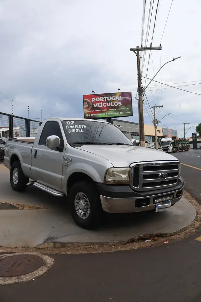 Carro Ford F-250 2007 Tropicampo 4x4 3.9