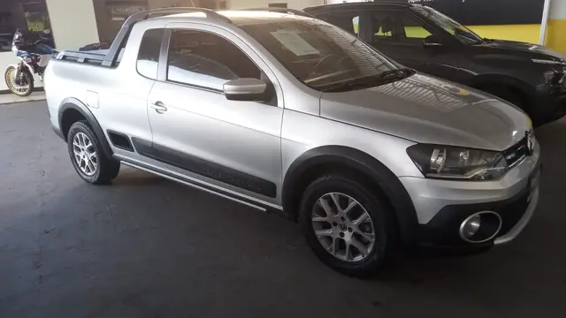 Carro Volkswagen Saveiro 2015 Cross 1.6 16v MSI CE (Flex)