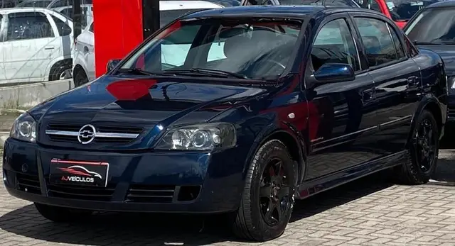 Carro Chevrolet Astra Hatch 2005 2.0 (Flex)