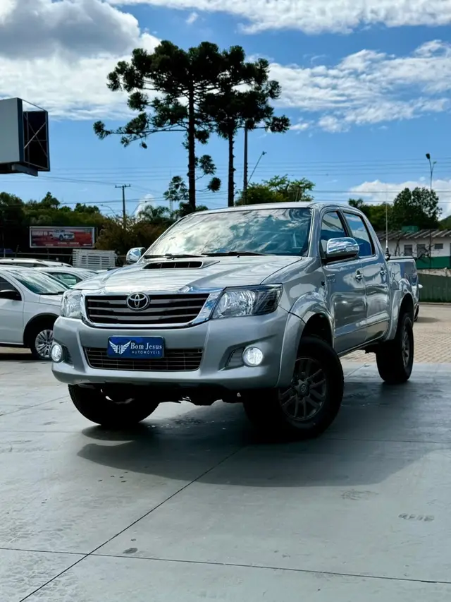 Carro Toyota Hilux Cabine Dupla 2015 Hilux 3.0 TDI 4x4 CD SR (Aut)