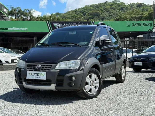 Carro Fiat Idea 2010 Adventure 1.8 (Flex)